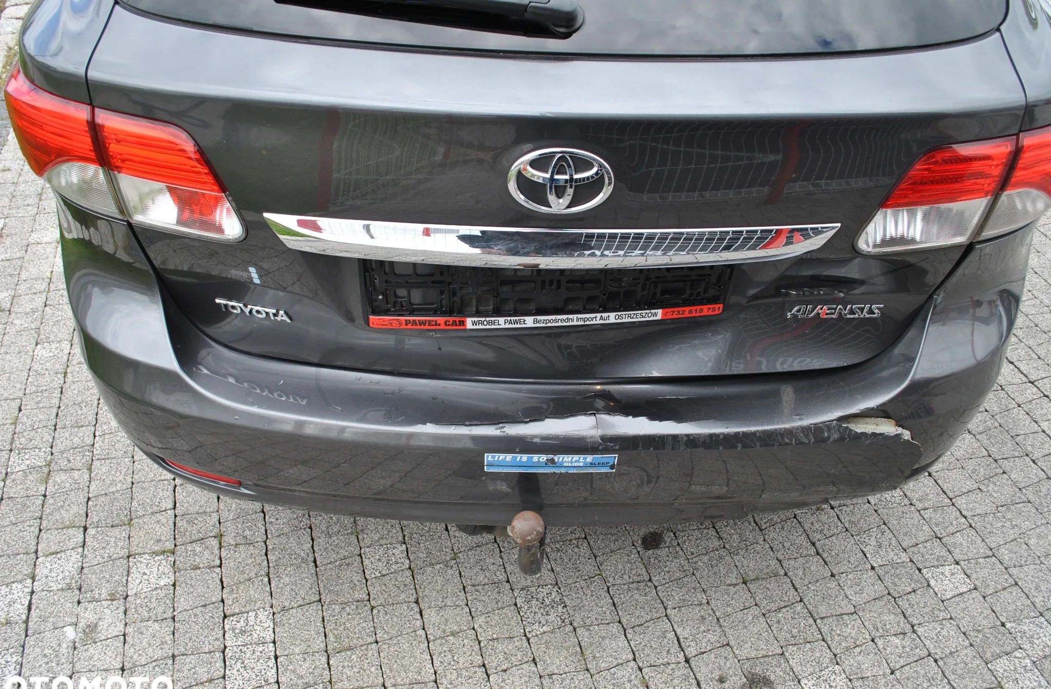 Toyota Avensis cena 25499 przebieg: 183807, rok produkcji 2012 z Nowe Warpno małe 466
